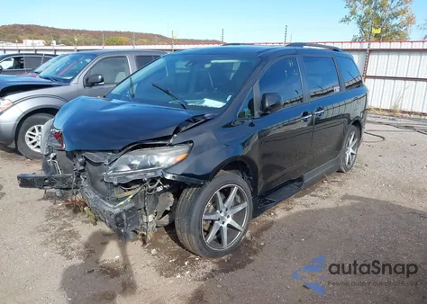2018 Toyota Sienna Se 8 Passenger from USA, damaged, VIN 5TDXZ3DC1JS940252